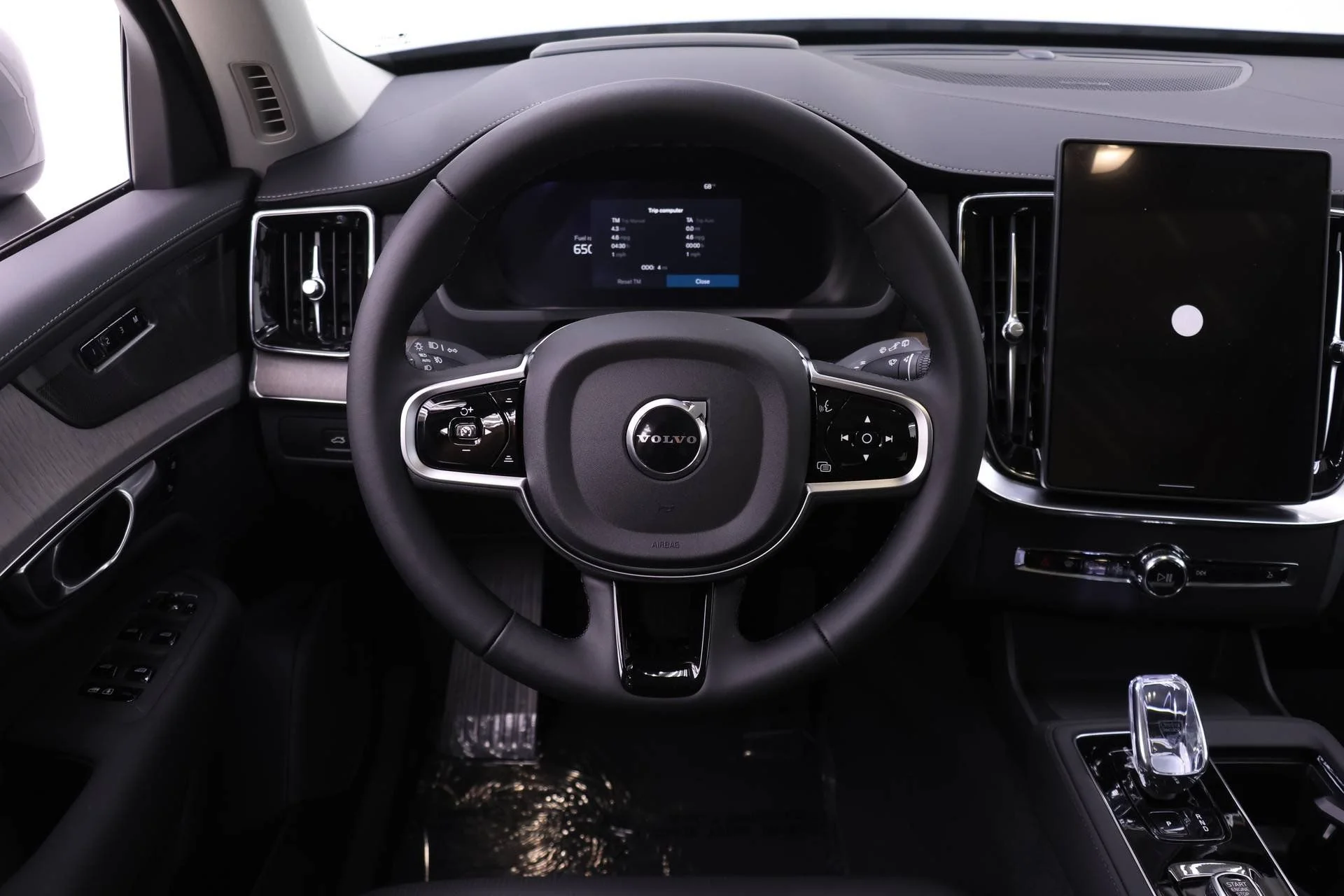 New 2026 Vapour Grey Volvo Ultra image 14
