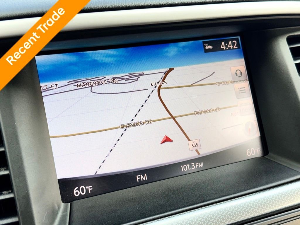 Used 2018 Red Nissan SL image 4