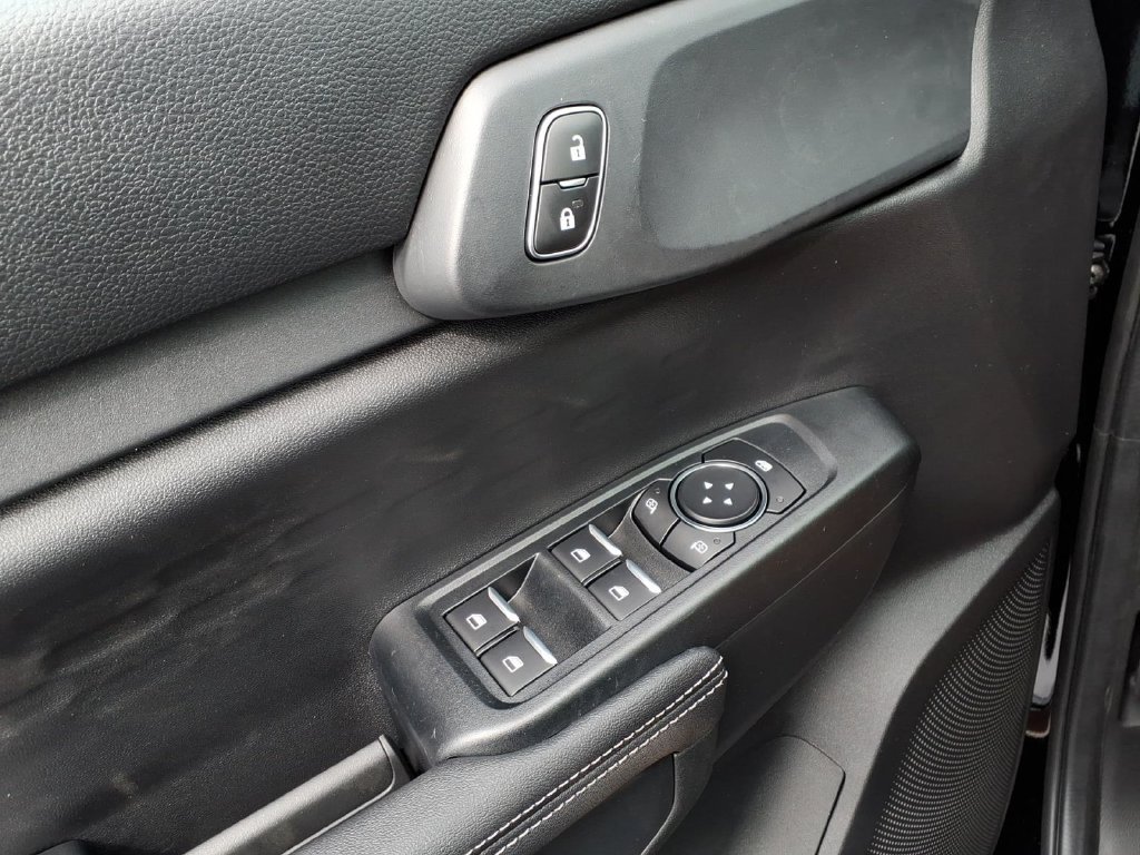 New 2026 Shadow Black Ford XLT image 8