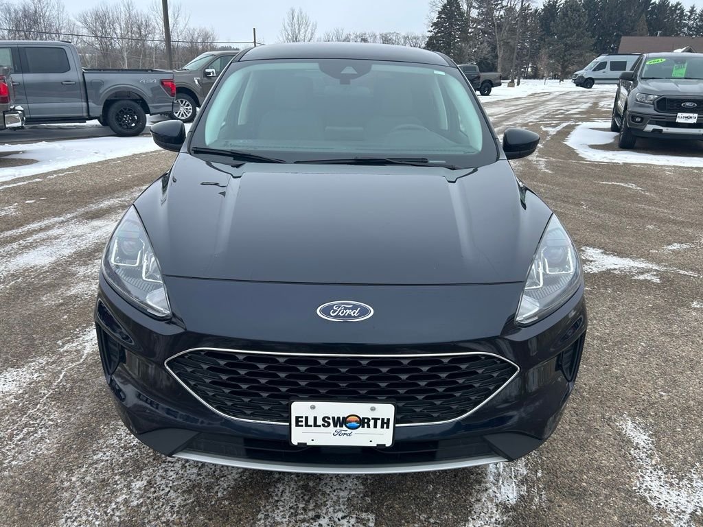 Used 2021 Ford Escape SE with VIN 1FMCU0G67MUA70181 for sale in Ellsworth, WI