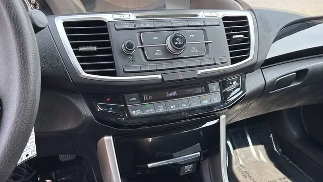 Used 2016 Black Honda LX image 30