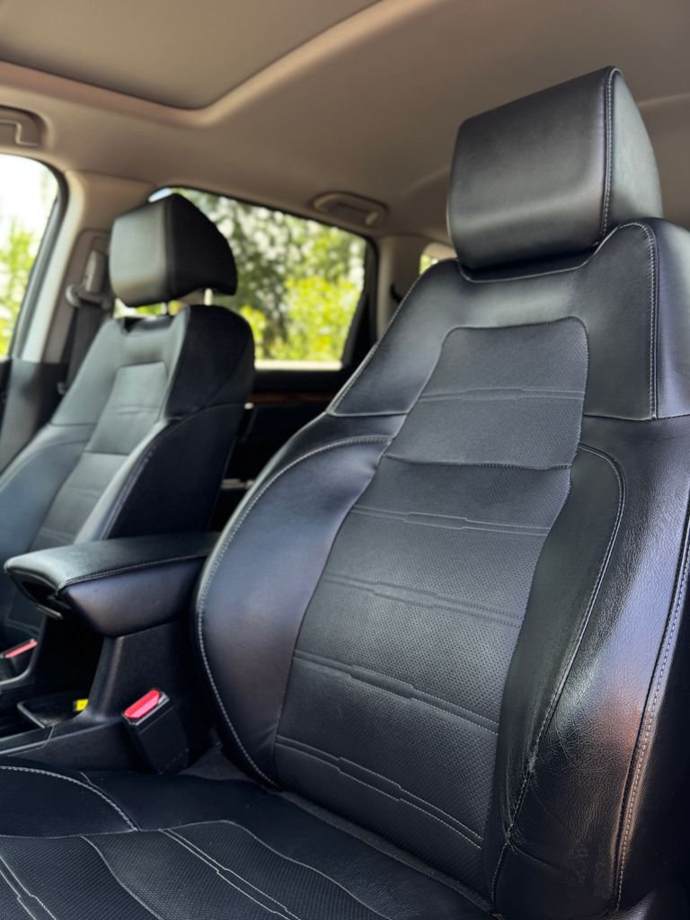 Used 2017 Dark Olive Metallic Honda Touring image 32