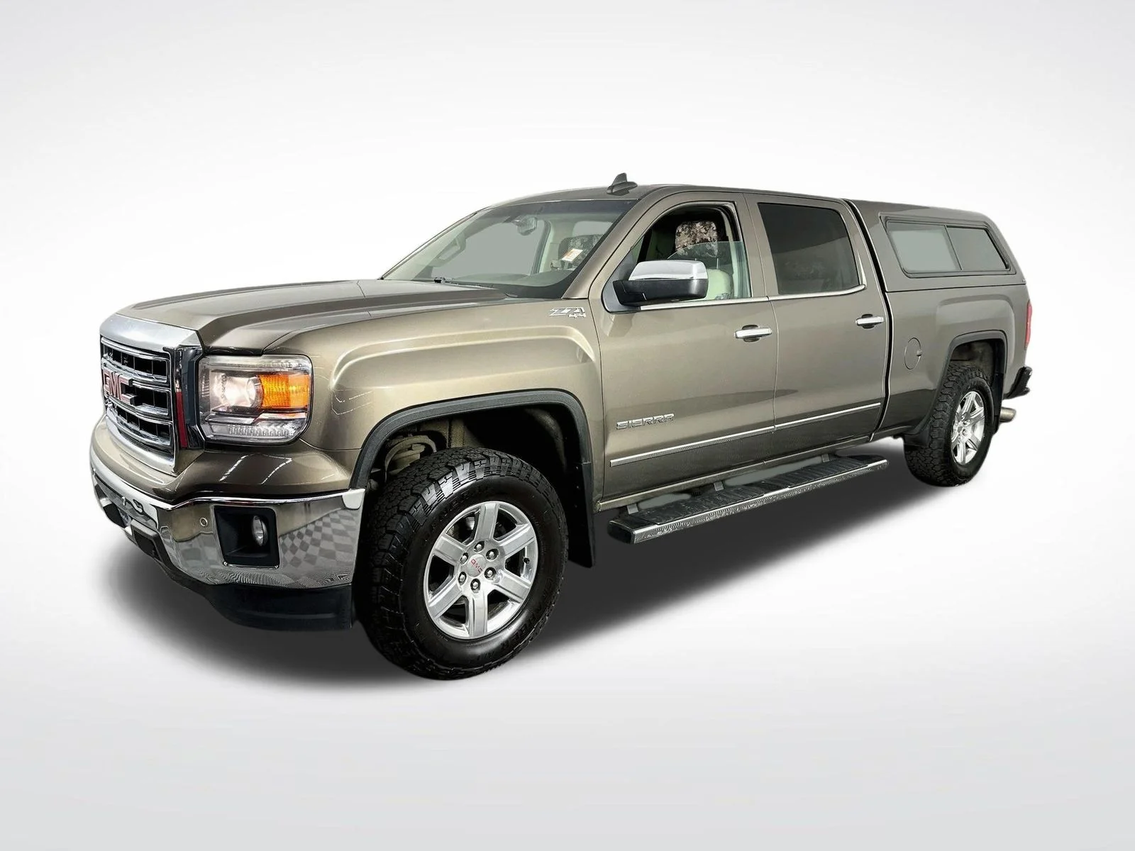 Used 2015 Bronze Alloy Metallic GMC SLT image 4