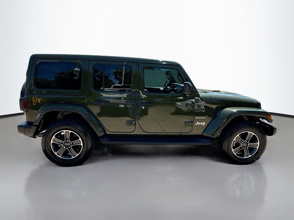 Used 2023 Sarge Green Clearcoat Jeep Sahara image 8