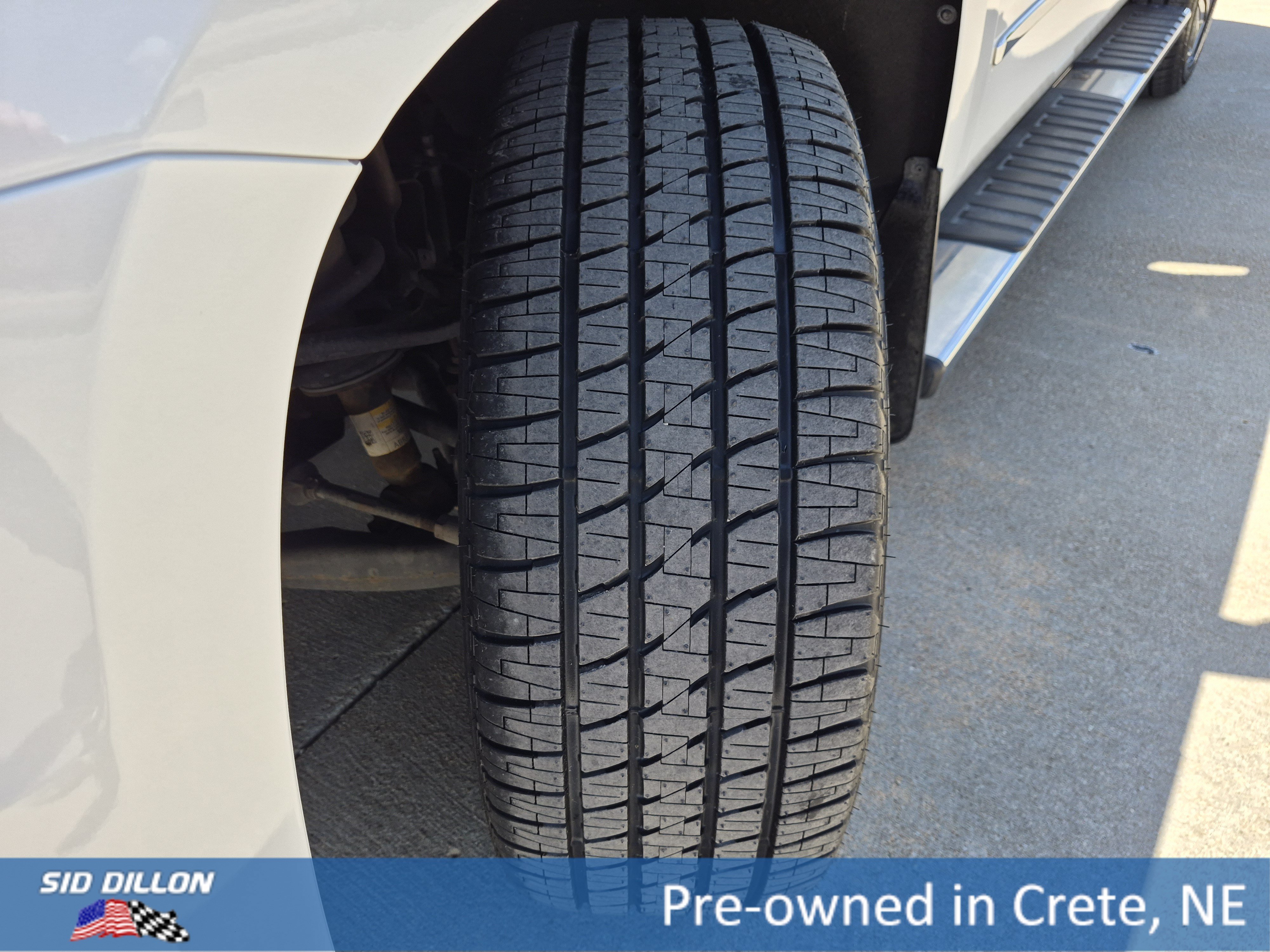 Used 2019 Iridescent Pearl Tricoat Chevrolet LT image 15