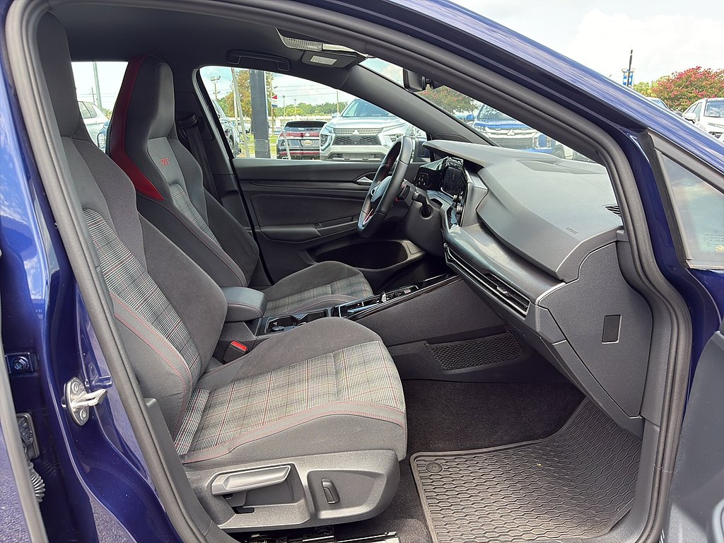 Used 2024 Atlantic Blue Metallic Volkswagen S 4dr Hatchback image 16