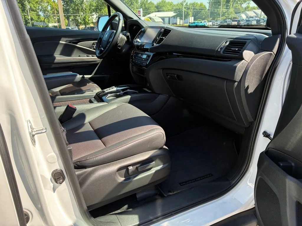 Used 2023 White Honda Black Edition image 54