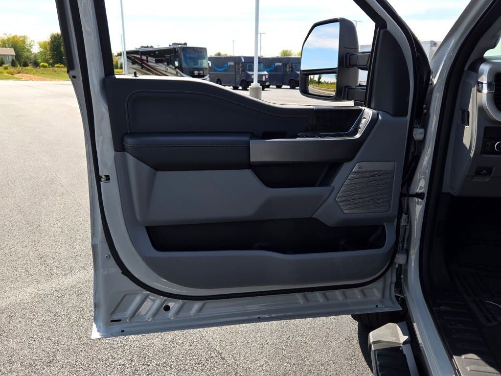 2026 Ford F-350 Super Duty XLT - Photo 19