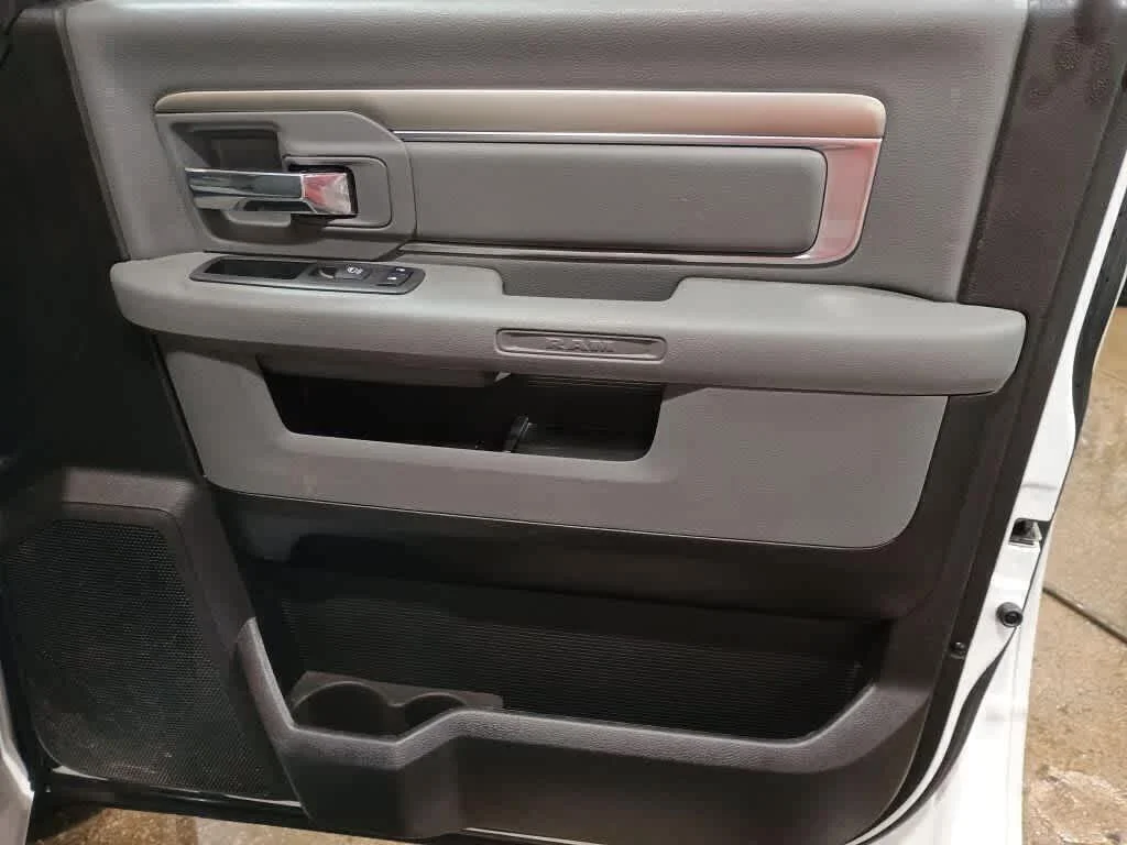 Used 2019 Bright White Clearcoat Ram SLT image 23