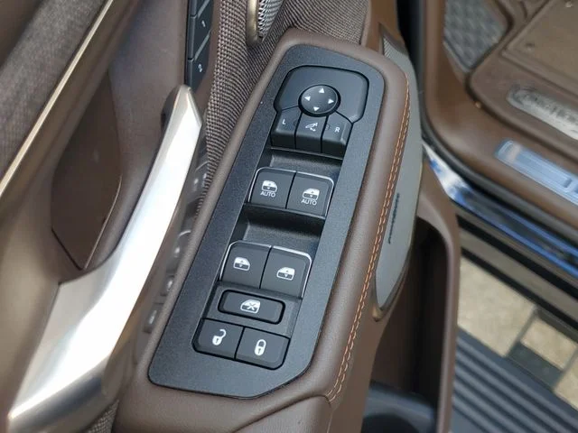 New 2026 Diamond Black Crystal Pearl-Coat Exterior Paint RAM Limited image 20