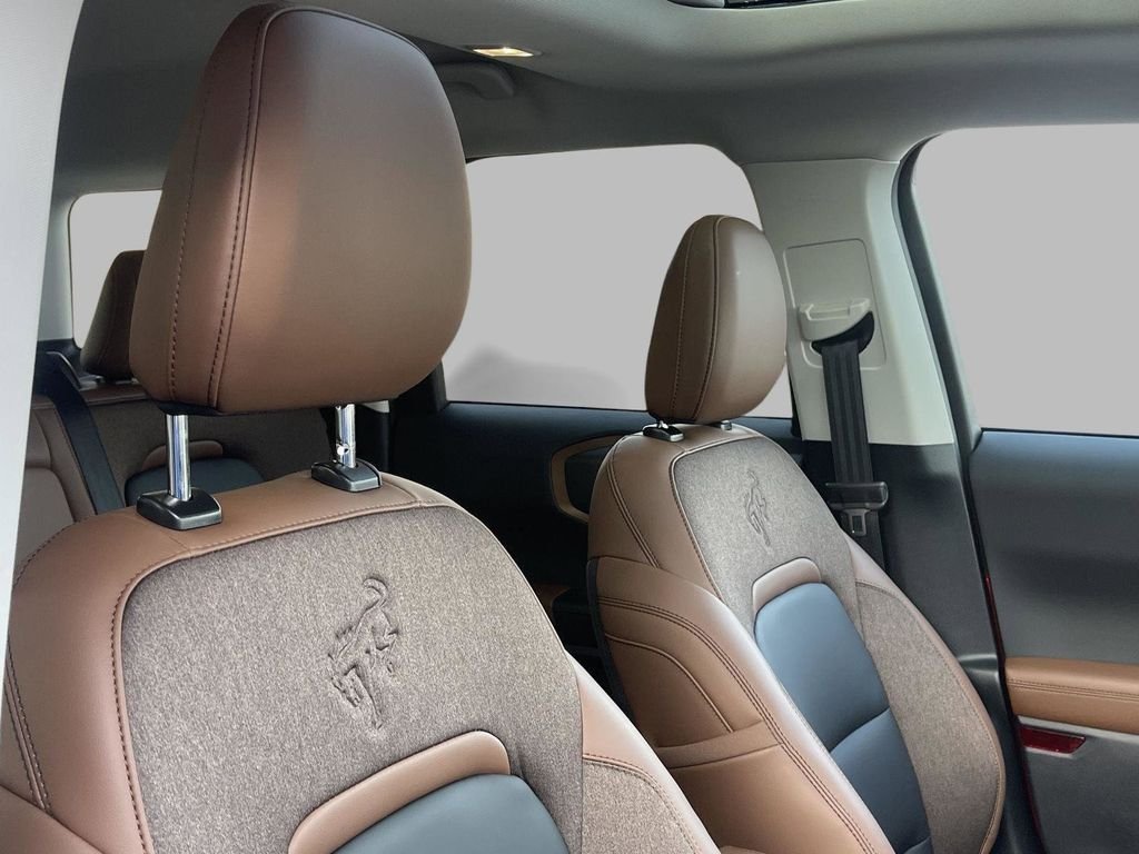 New 2025 Ruby Red Metallic Tinted Clearcoat Ford Outer Banks® image 17