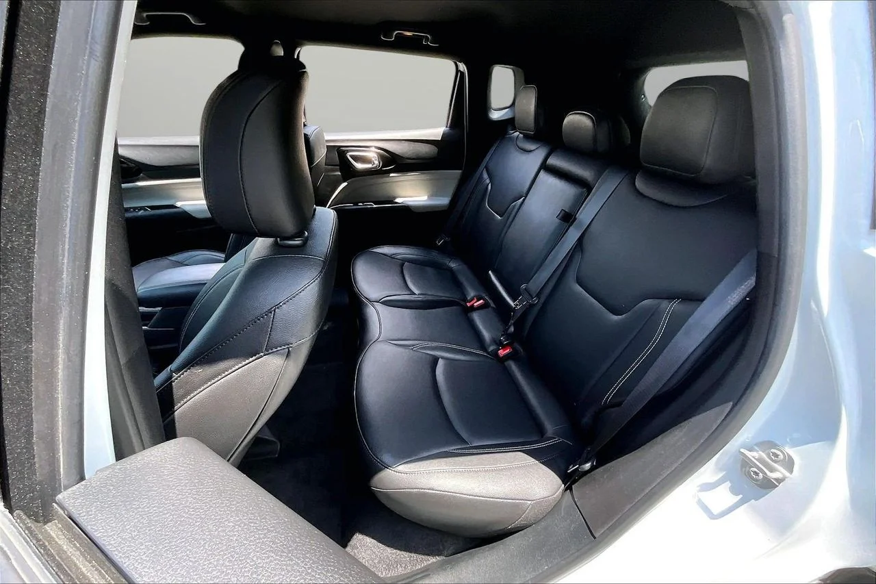 Certified Used 2025 White Jeep Limited image 21