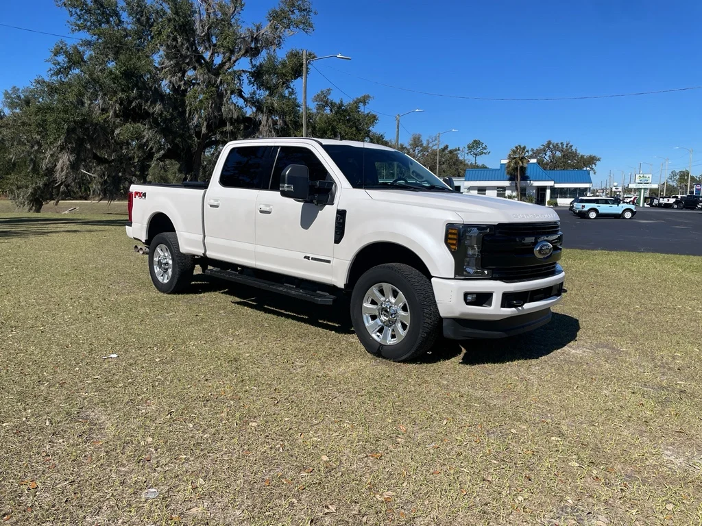 Used 2019 White Platinum Tri-Coat Metallic Ford LARIAT image 7