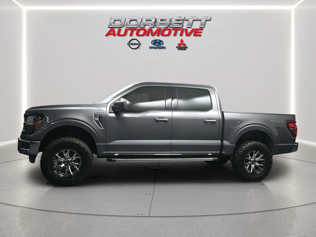 Used 2025 Carbonized Grey Metallic Ford XLT image 8