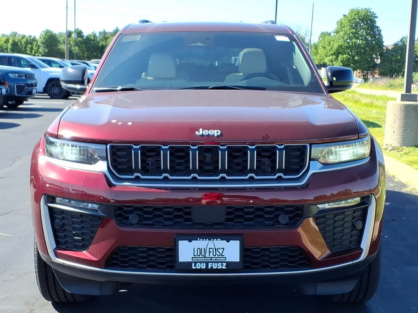 New 2026 VELVET RED PEARL COAT JEEP LIMITED 4X4 image 24