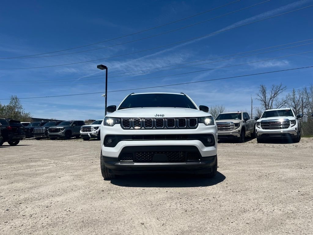 Used 2024 Bright White Clearcoat Jeep Latitude image 4