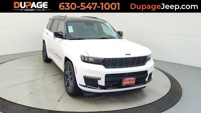 Used 2025 White Jeep Summit image 1