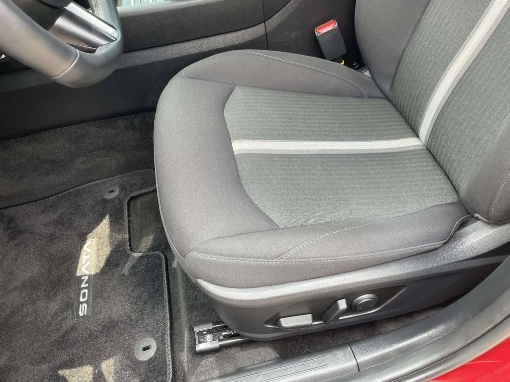 Certified Used 2026 Red Hyundai SEL Sport image 13