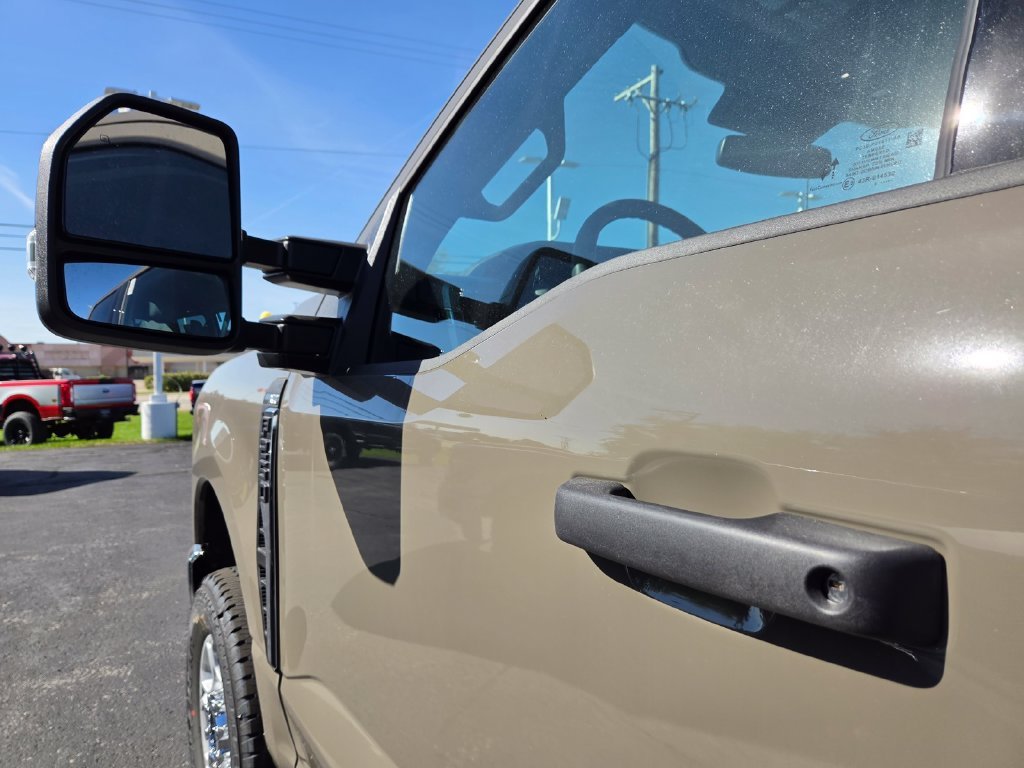 New 2027 Marsh Gray Metallic Ford F-250® XLT image 21