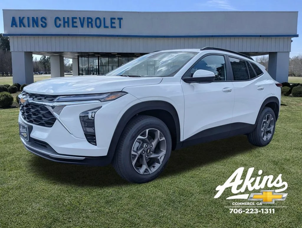 New 2026 Summit White Chevrolet LT image 9