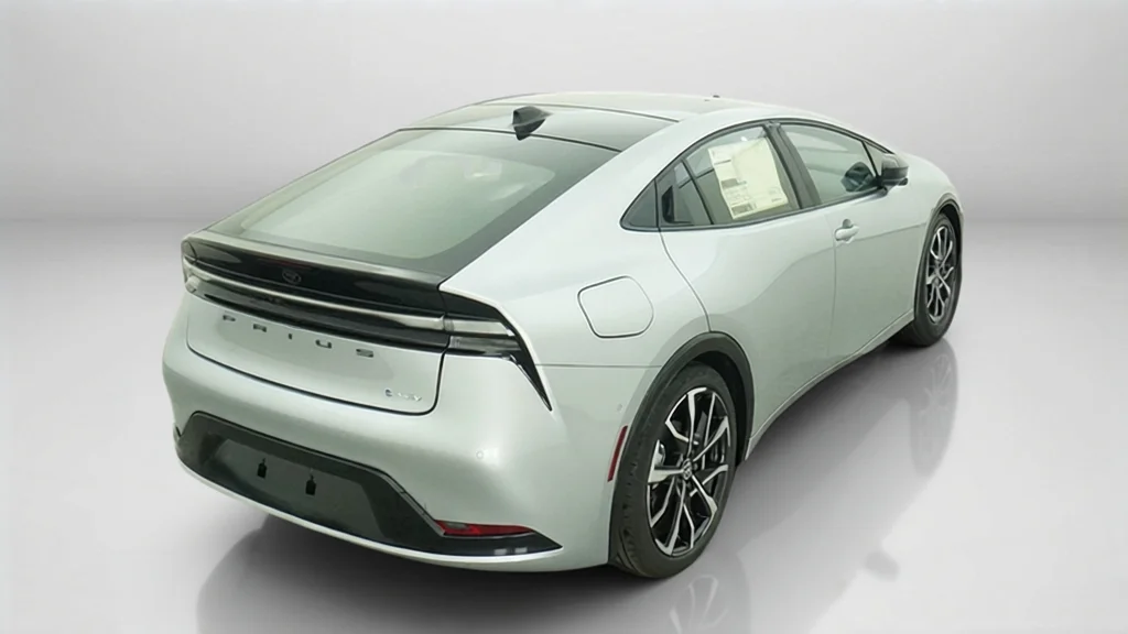 New 2026 Cutting Edge Toyota XSE Premium image 11