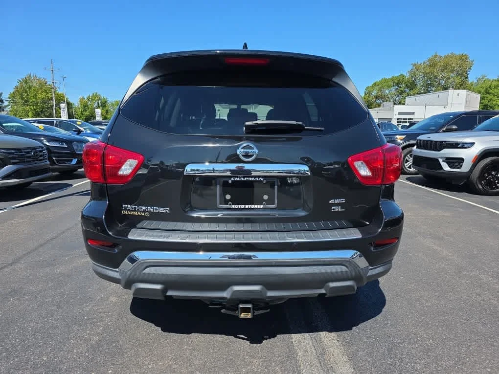 Used 2019 Magnetic Black Pearl Nissan SL image 6