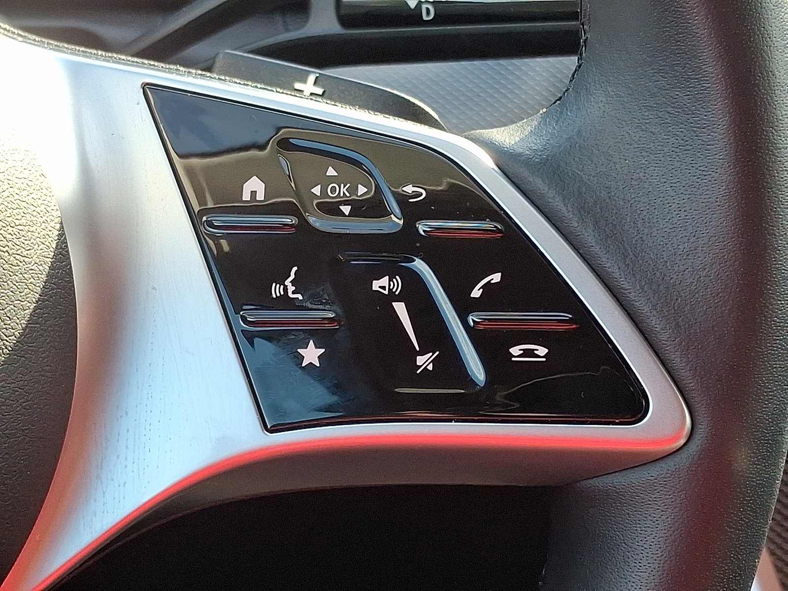 2025 Mercedes-Benz C-Class Sedan C 300 - Photo 22