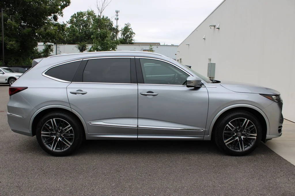 New 2026 Solar Silver Metallic Acura Advance Package image 32