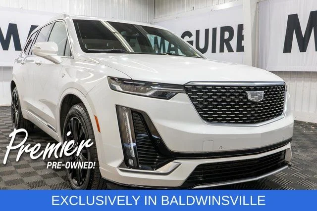 Used 2024 White Cadillac Premium Luxury image 4