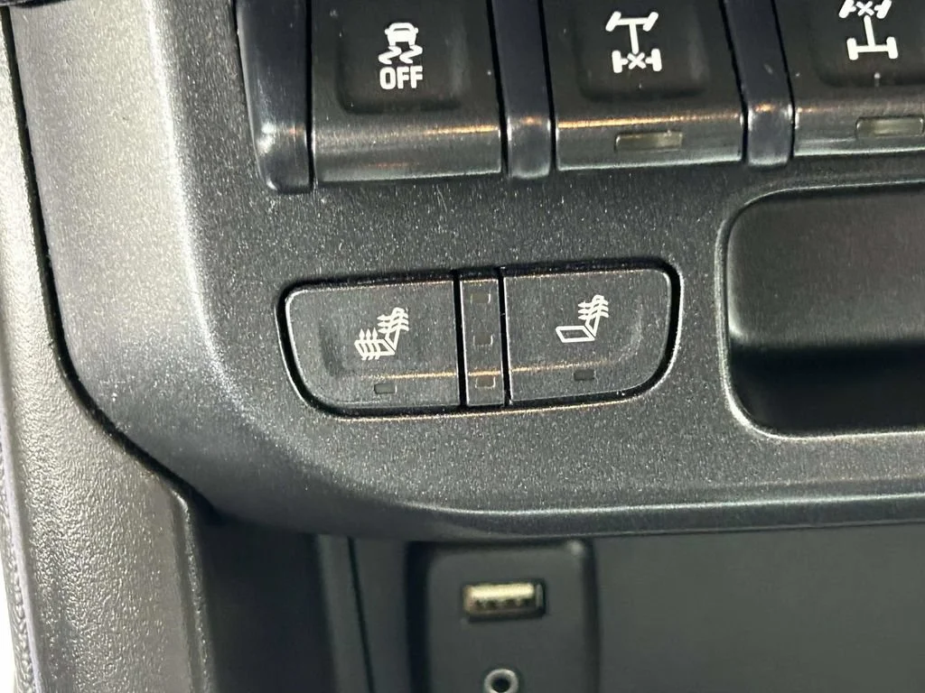 Used 2017 BLACK Chevrolet 4WD ZR2 image 19