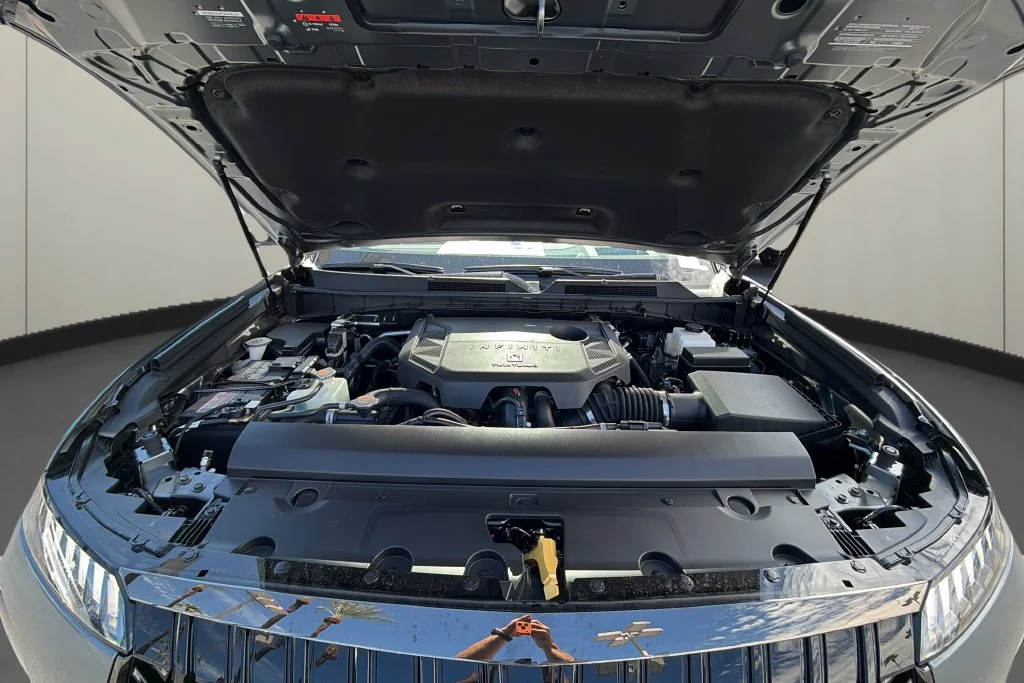 New 2027 2T DYNAMIC META INFINITI Sport 4WD image 9