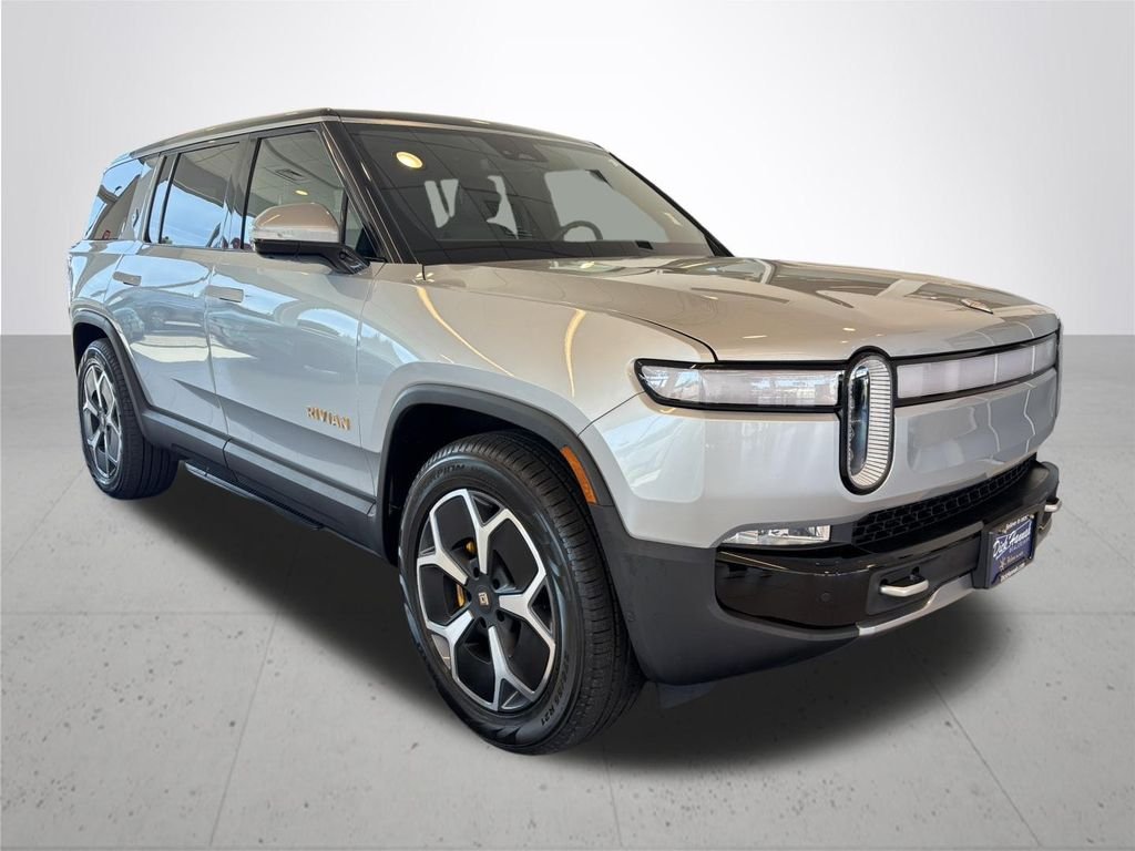 Used 2024 LA Silver Rivian Adventure image 5