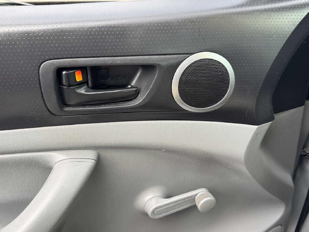 Used 2008 Silver Toyota Base image 9