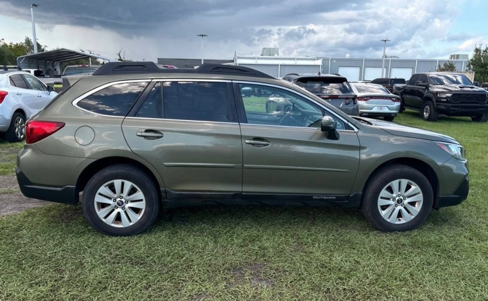 Used 2019 Wilderness Green Metallic Subaru Premium image 4
