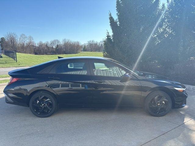New 2026 Abyss Black Hyundai SEL Sport image 37