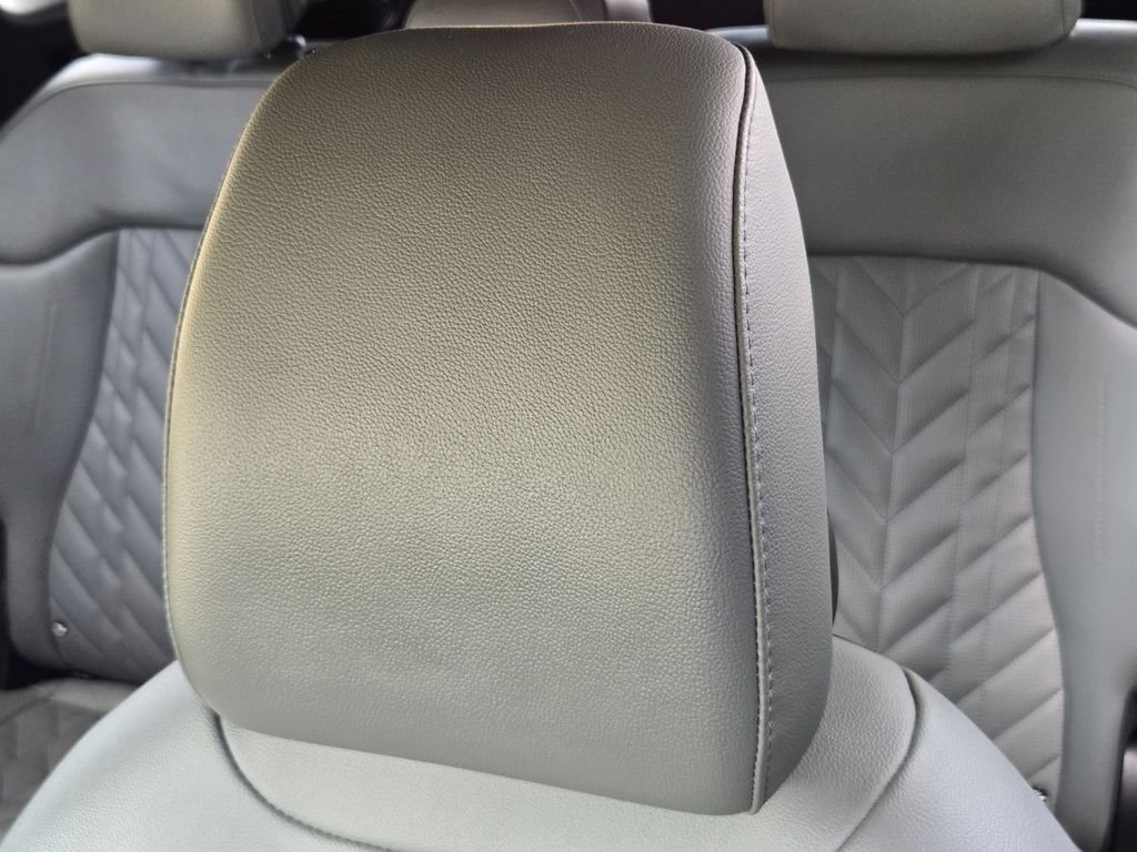 Used 2023 Black Kia X-Pro image 21