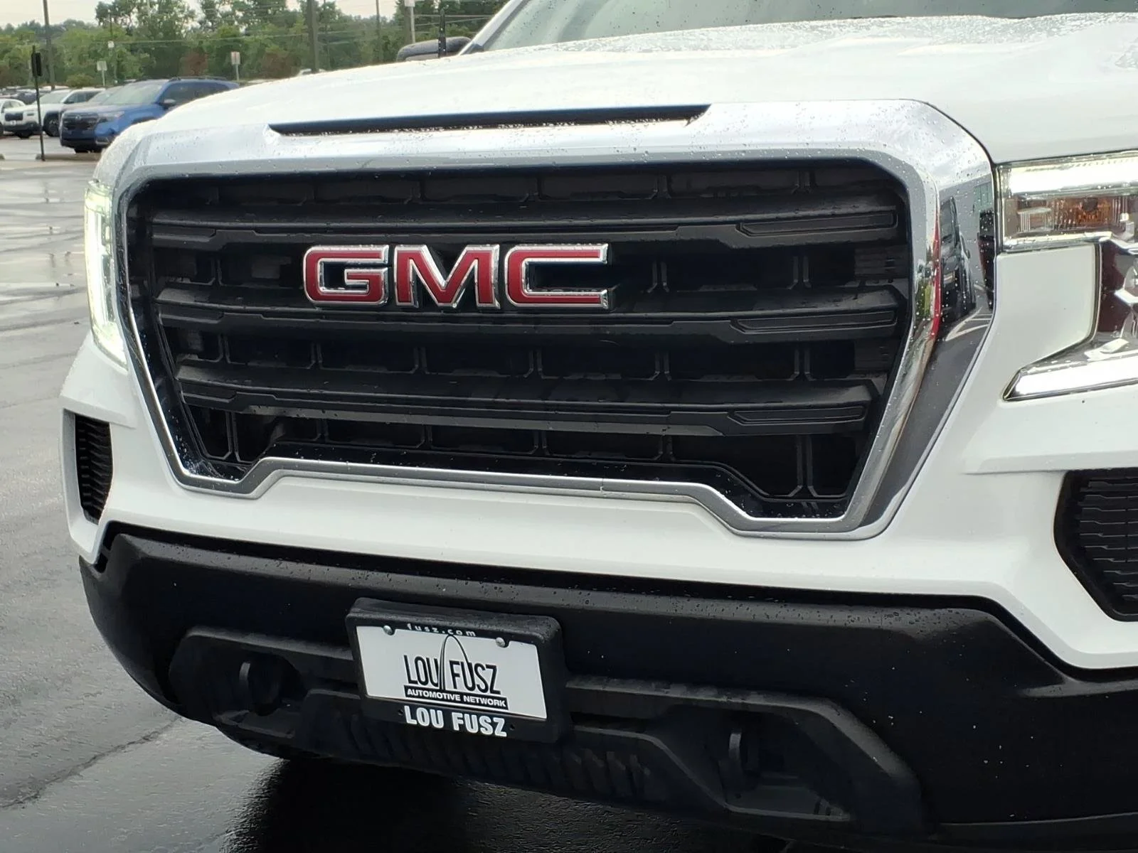 Used 2021 Summit White GMC Base image 31