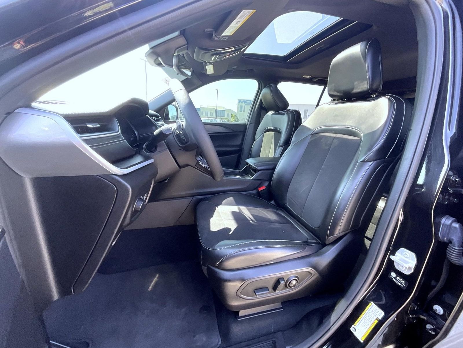 2024 Jeep Grand Cherokee Altitude - Photo 11