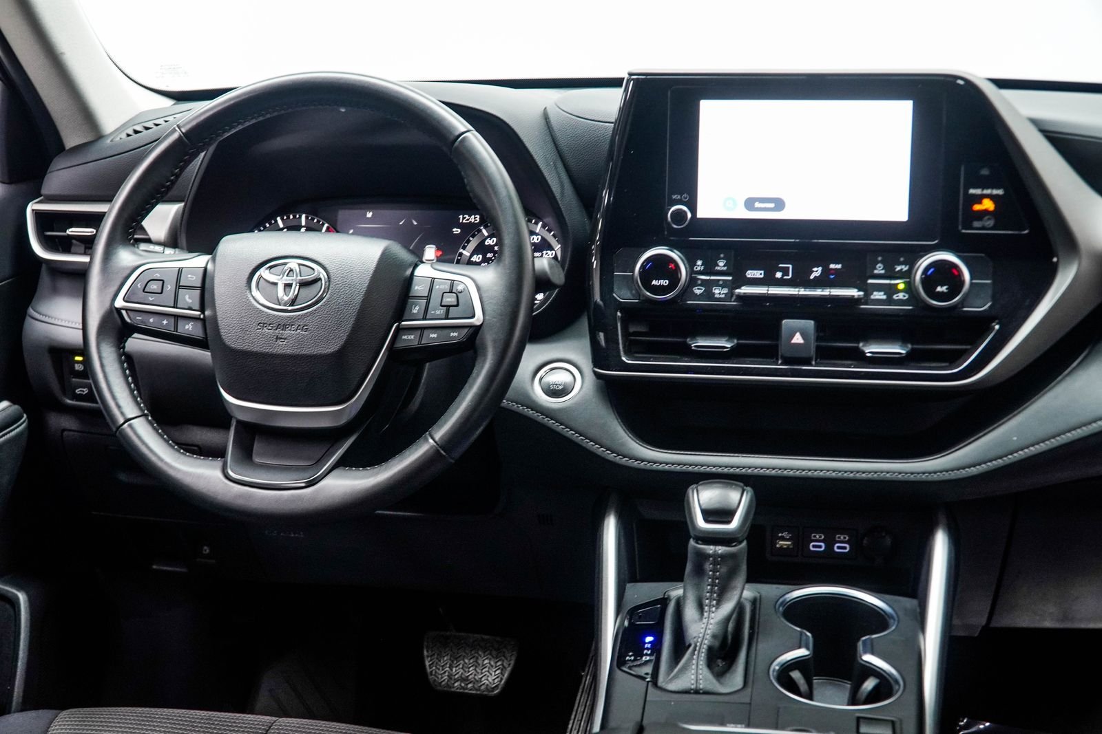 Used 2025 Black Toyota LE image 18