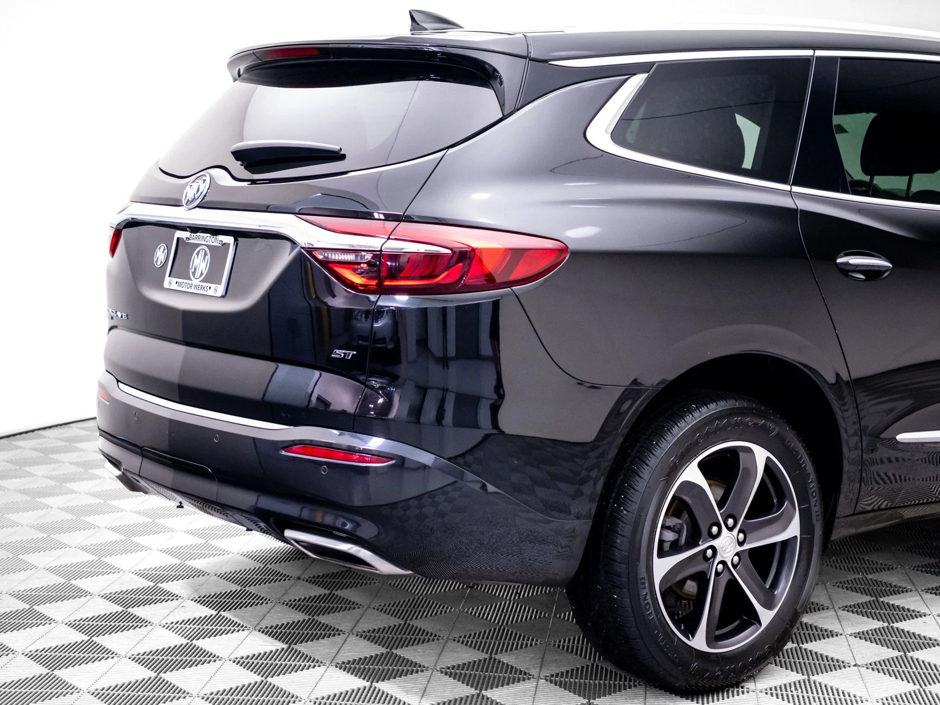 Used 2021 Black Buick Essence image 33
