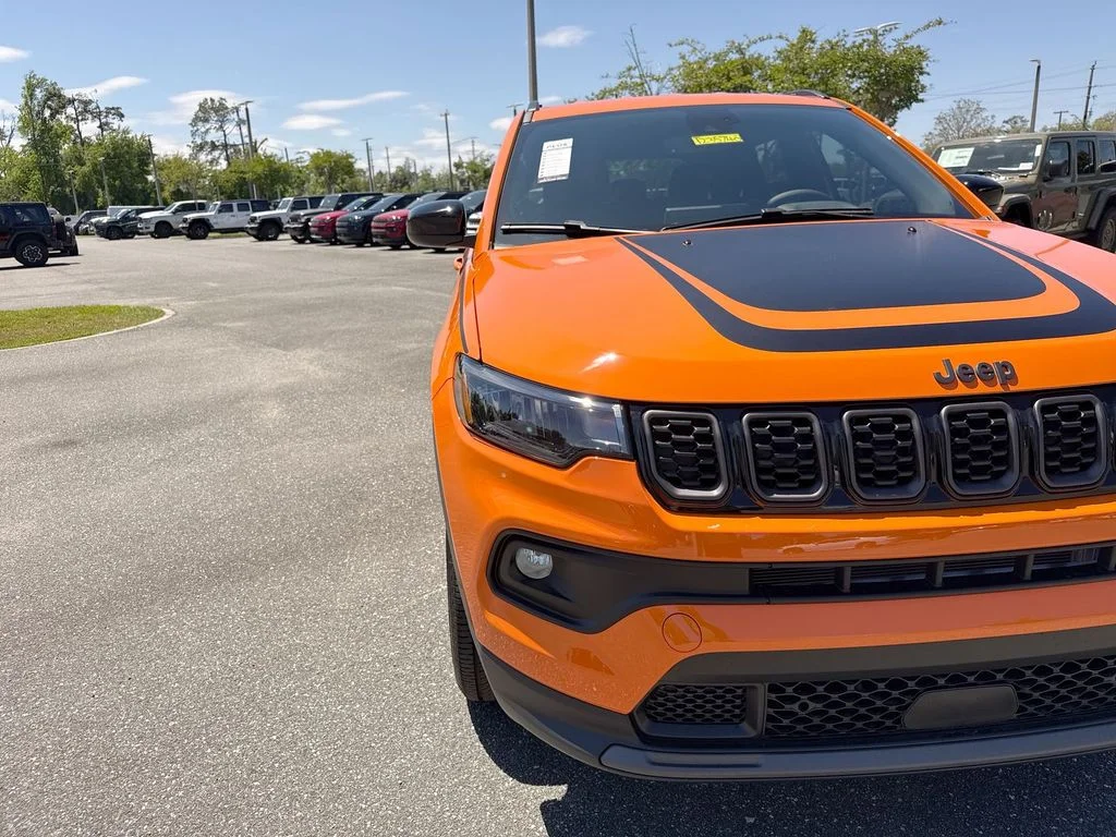 New 2026 Joose Exterior Paint Jeep Latitude image 8