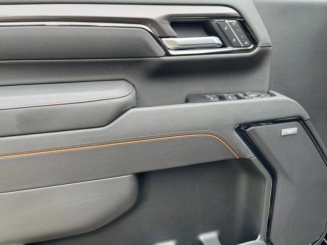 2026 GMC Sierra 3500HD AT4 - Photo 8