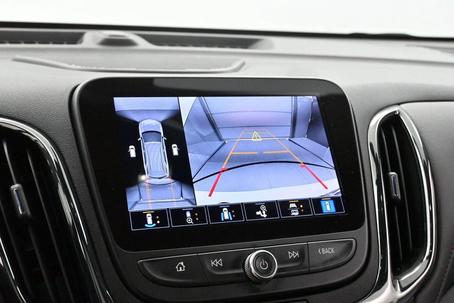 Used 2024 Summit White Chevrolet RS image 20