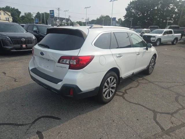 Used 2019 White Subaru 2.5i image 5
