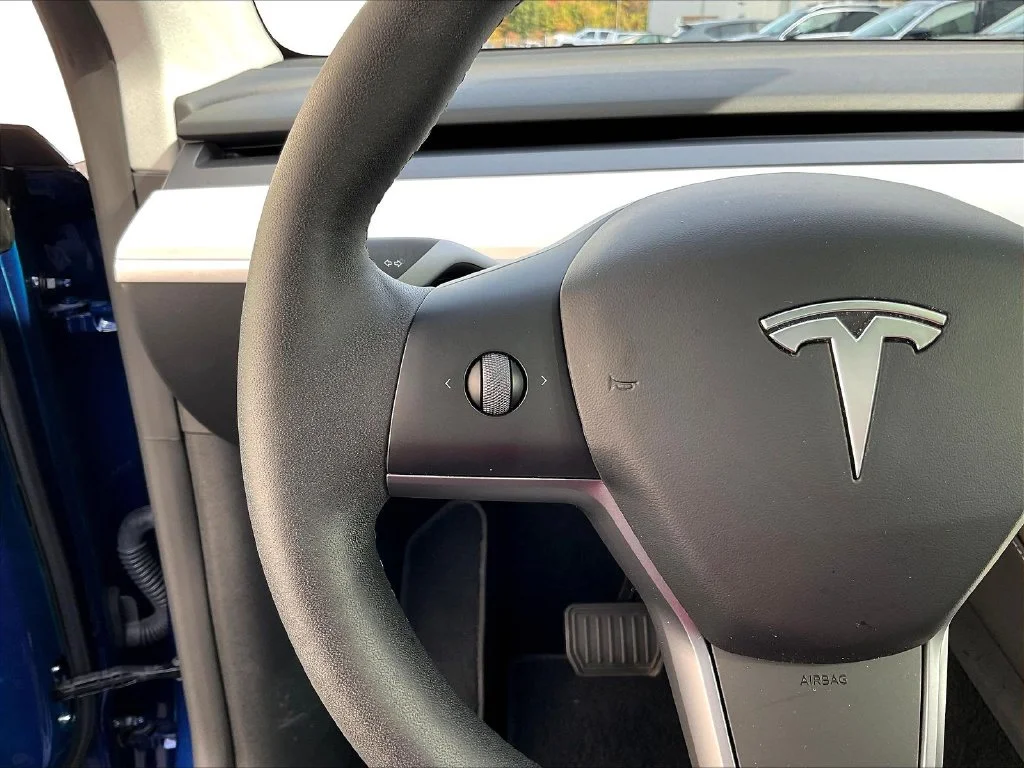 Used 2024 Deep Blue Metallic Tesla Long Range image 12