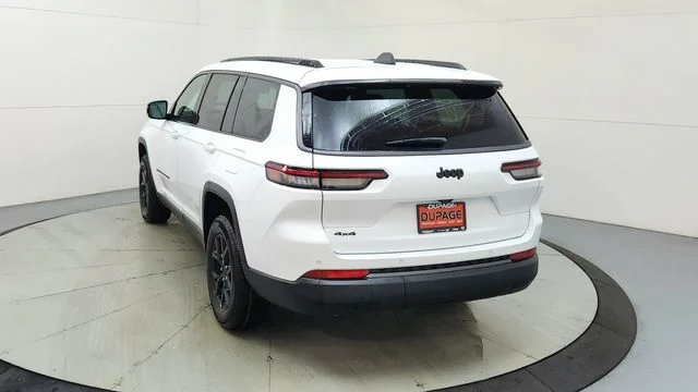 New 2026 Bright White Clear-Coat Exterior Paint Jeep Altitude image 8