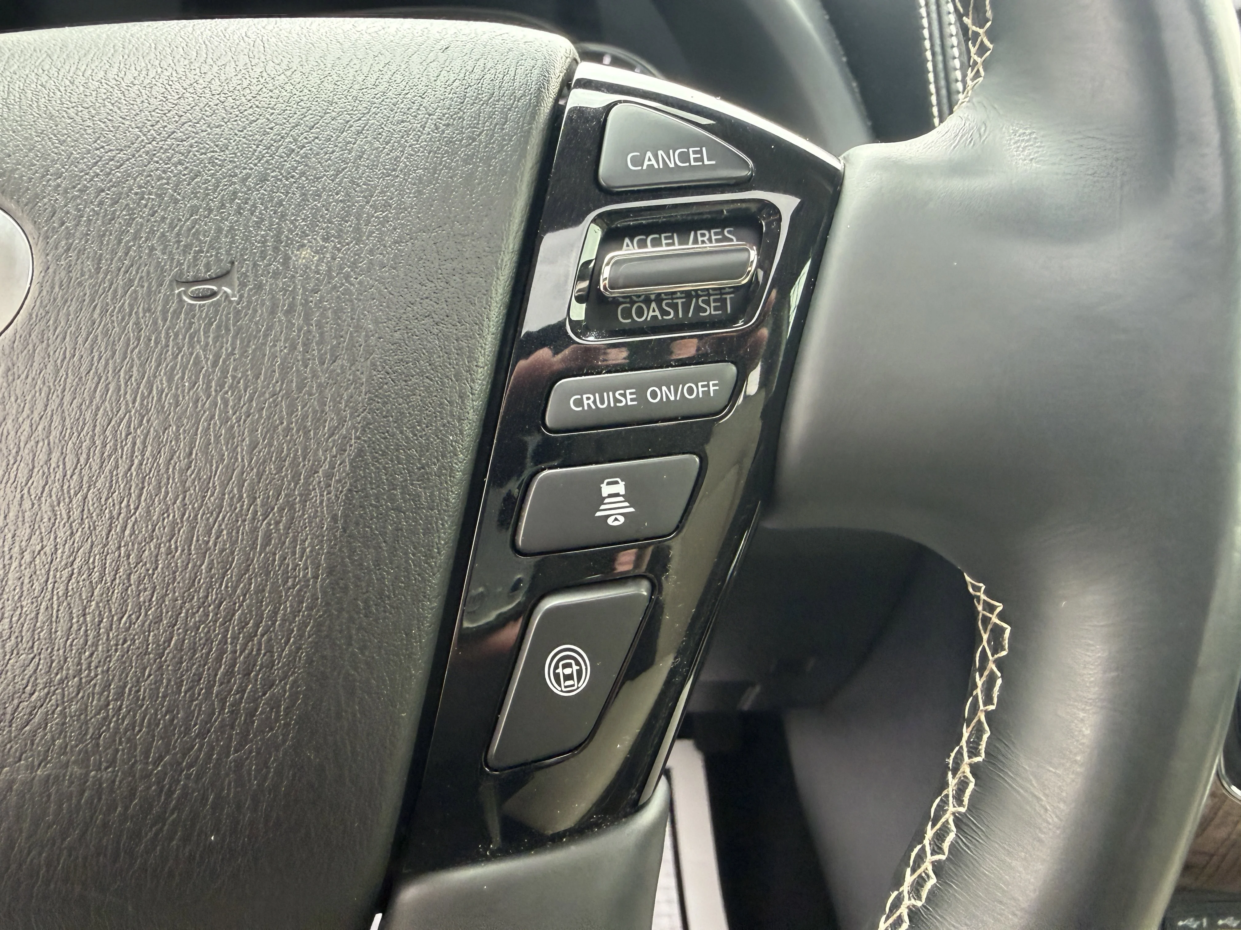 Used 2021 Mineral Black INFINITI Premium Select image 38