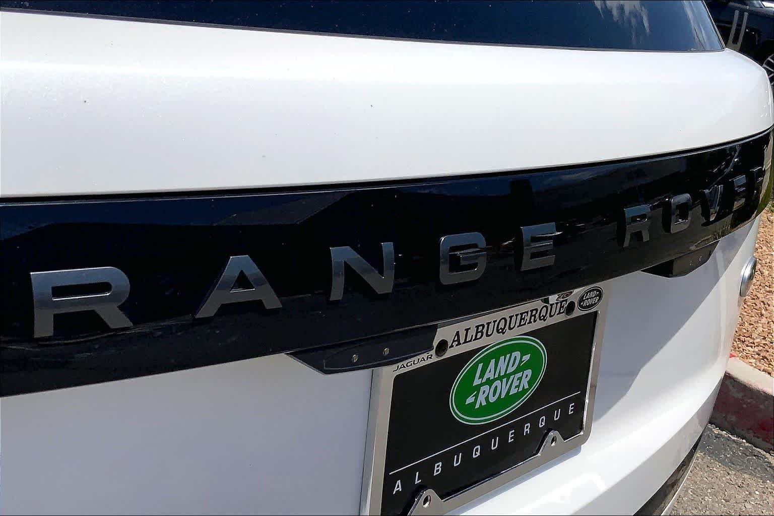 Used 2023 Ostuni Pearl White Land Rover Autobiography image 30