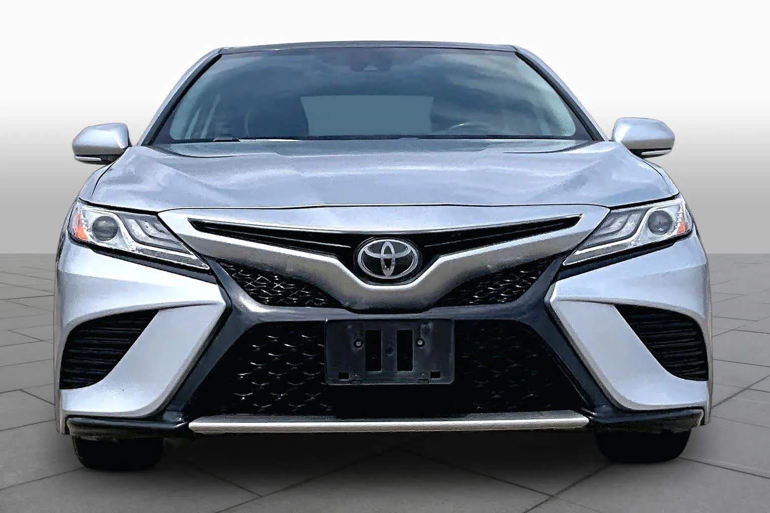 Used 2020 Celestial Silver Metallic Toyota XSE image 3
