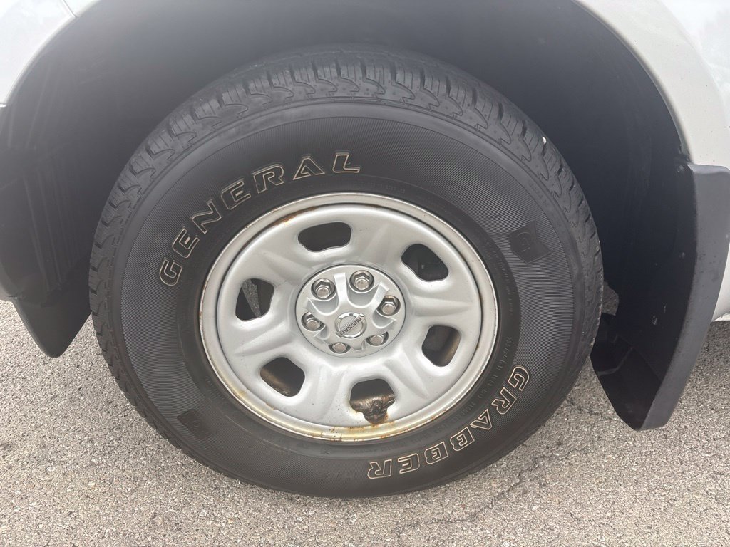 Used 2018 Silver Nissan S image 10